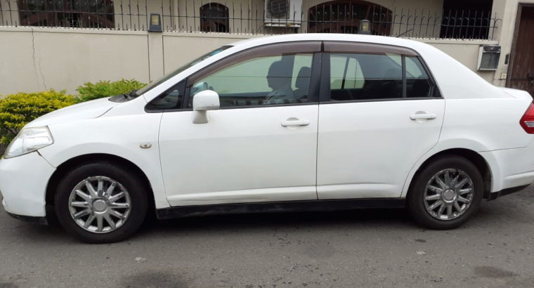 Nissan Tiida 2008