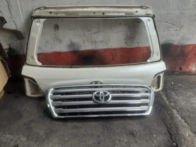 Land Cruiser V8 Sahara Parts