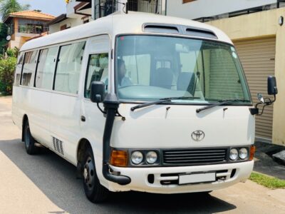 Toyota Coaster 2009